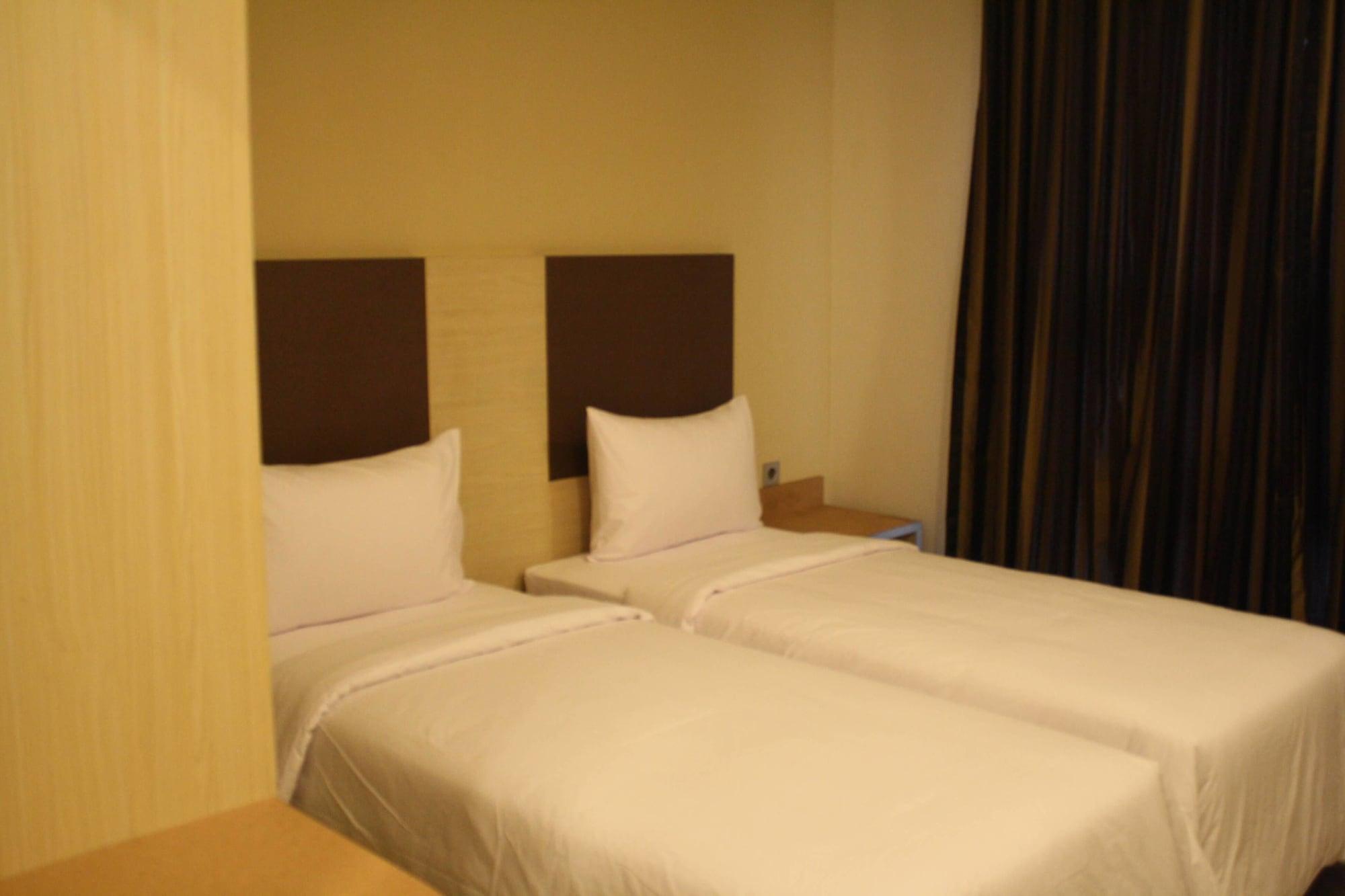 Sparks Odeon Sukabumi, Artotel Curated Eksteriør bilde