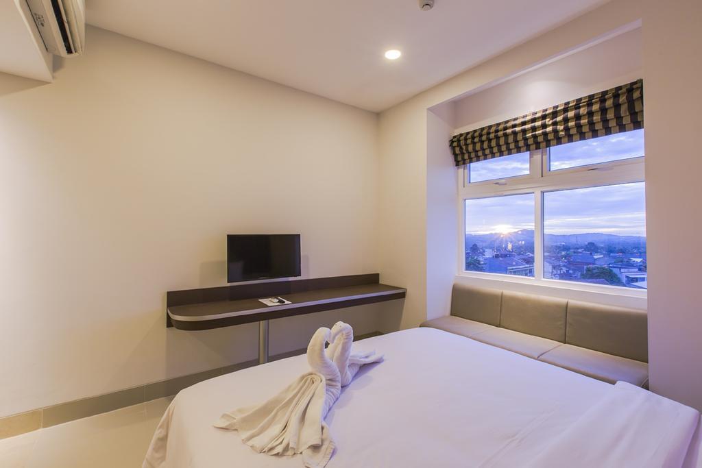 Sparks Odeon Sukabumi, Artotel Curated Eksteriør bilde
