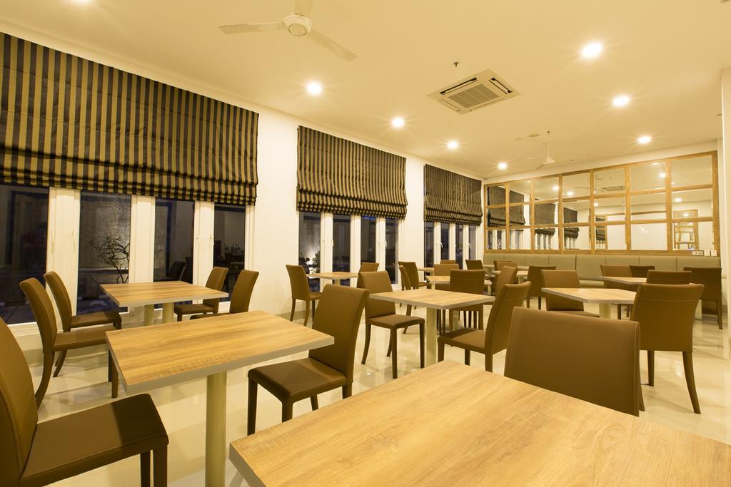 Sparks Odeon Sukabumi, Artotel Curated Eksteriør bilde